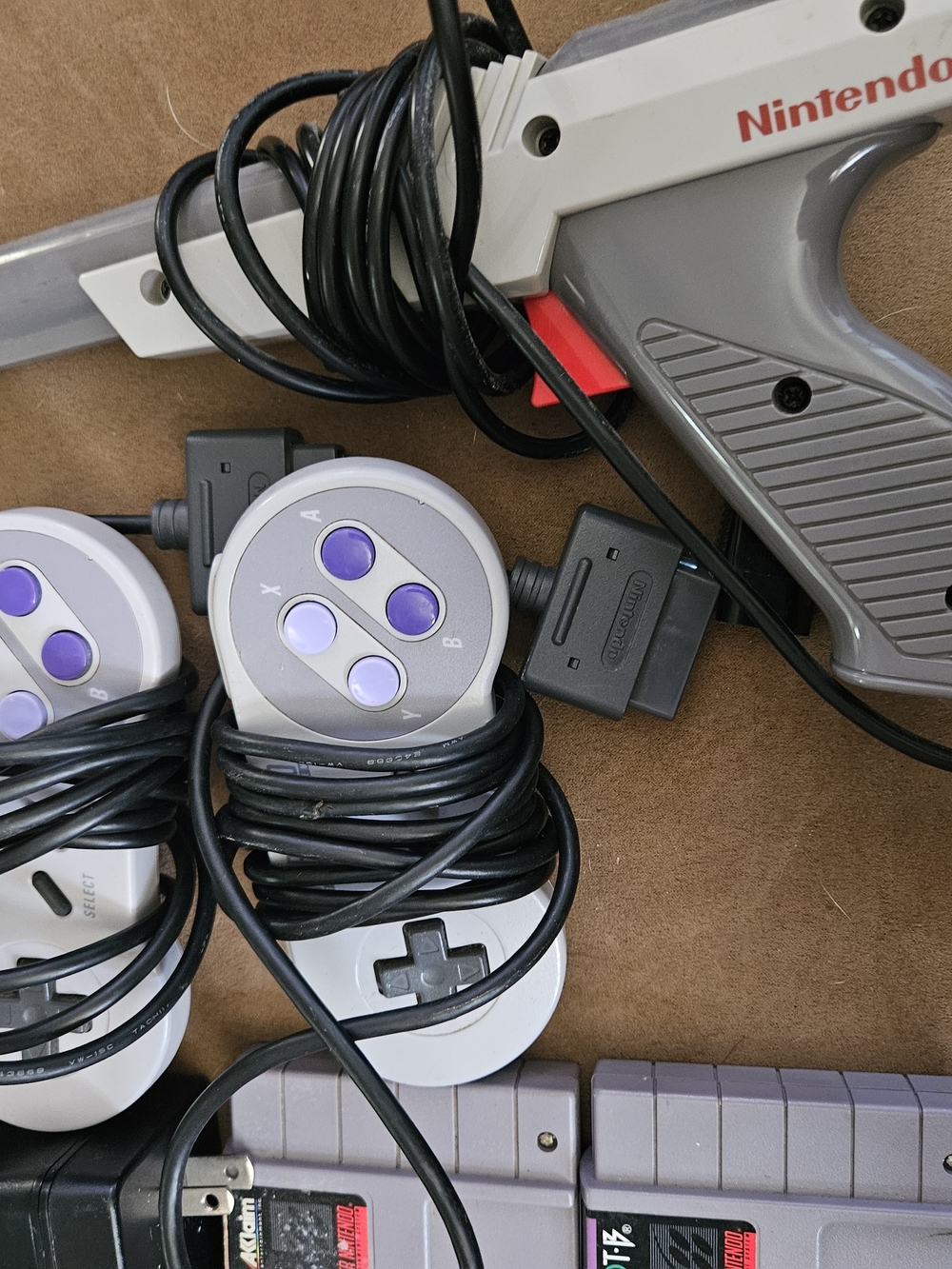 Super Nintendo - Picture 4 of 5